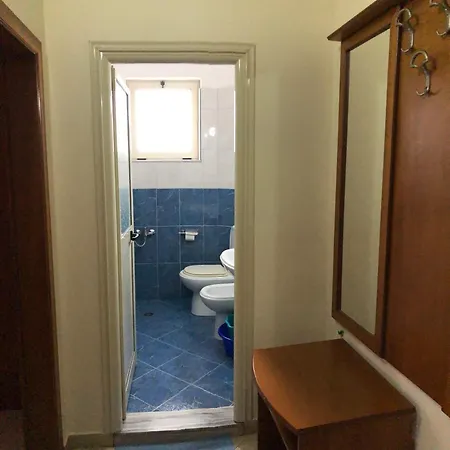 Relax & Hotel Golem (Tirana)