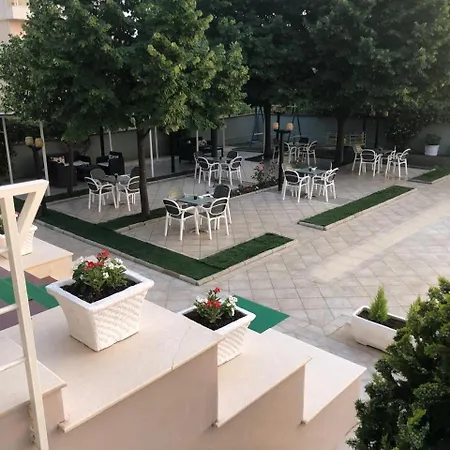 Relax & 3* Golem (Tirana)