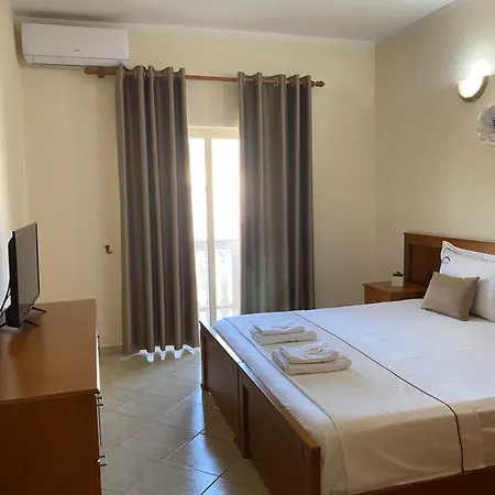 Relax & 3* Golem (Tirana)