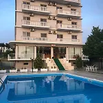 Hotel Relax & Golem (Tirana)