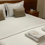 Hotel Relax & Golem (Tirana)
