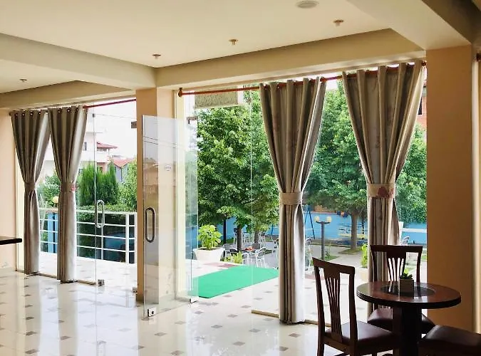 Hotel Relax & Golem (Tirana)